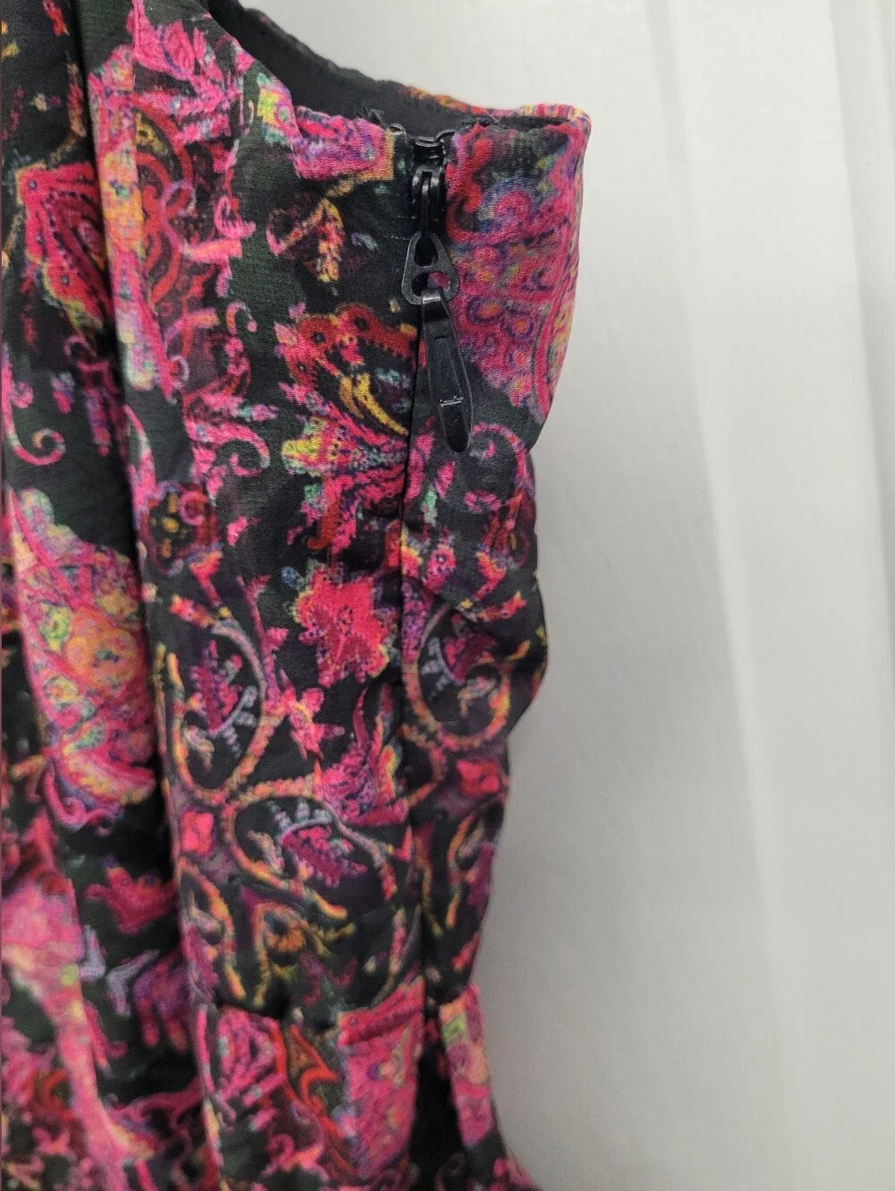 CITY CHIC Dream Weaver Maxi Dress | Boho Paisley Print Sleeveless Maxi - Picture 5 of 10